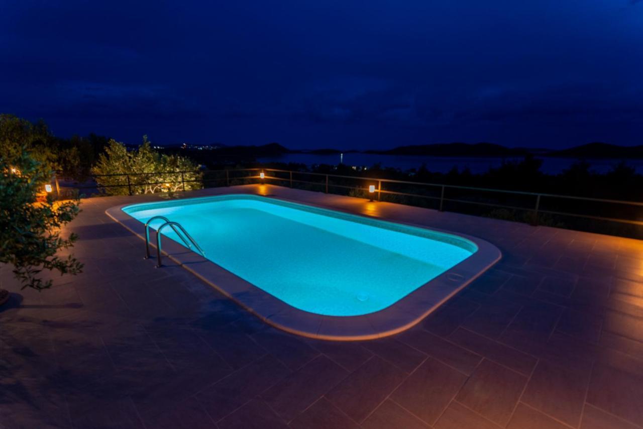 Holiday Home Svemir Drage Εξωτερικό φωτογραφία