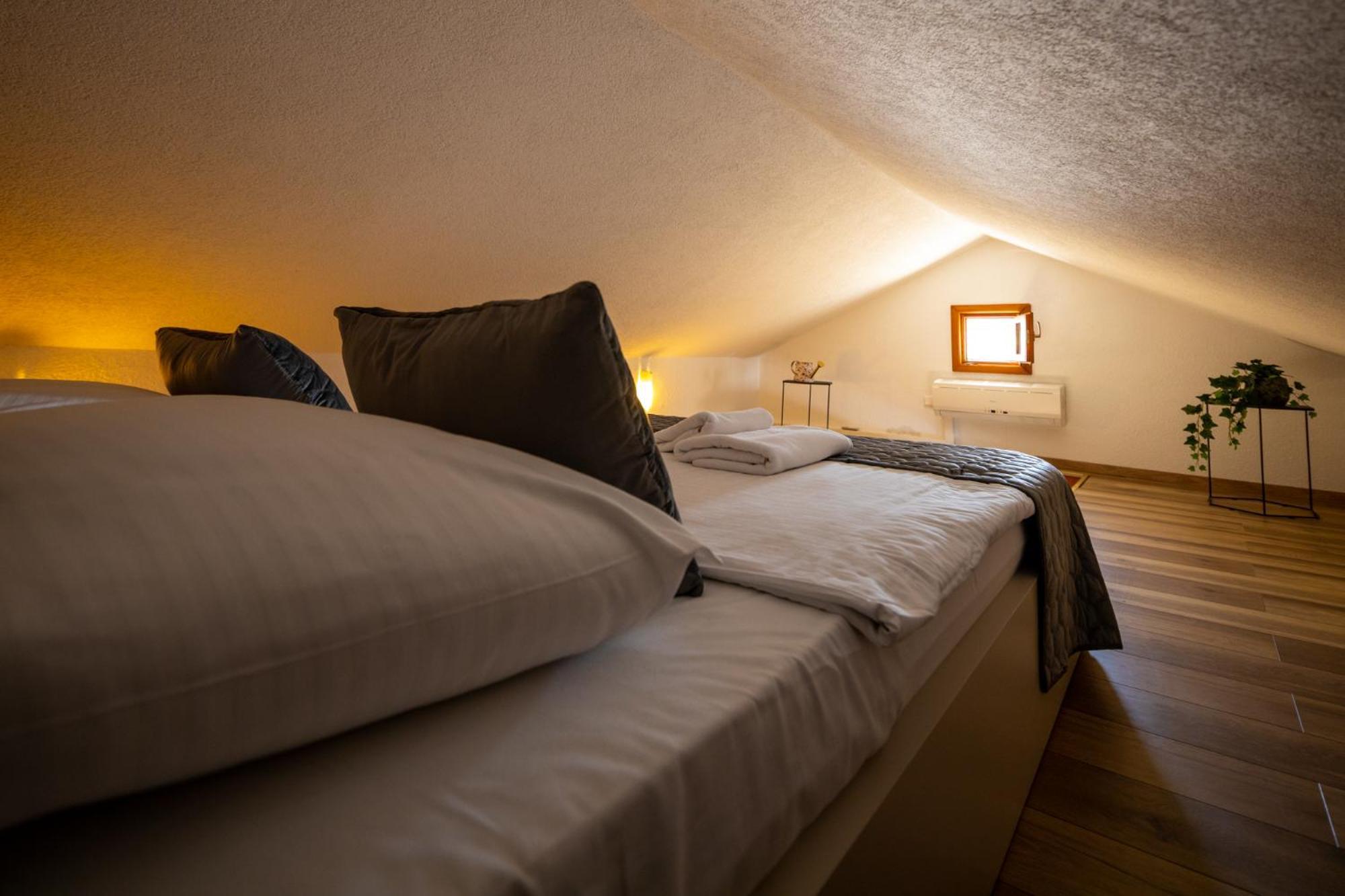 Holiday Home Svemir Drage Εξωτερικό φωτογραφία